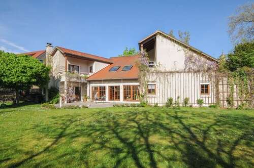 Foto - Haus zum Kaufen in Dresden 1.150.000,00 € 299 m²