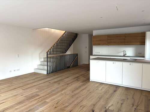 Foto - Haus zum Mieten in Raubling 2.150,00 € 133 m²