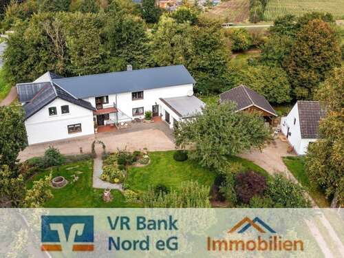 Foto - Haus zum Kaufen in Janneby 389.000,00 € 334.83 m²