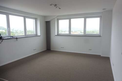 Foto - Wohnung zum Mieten in Lengfeld 890,00 € 92 m²