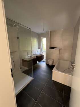 Foto - Haus zum Mieten in Wiesbaden 3.100,00 € 160 m²