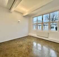 Büro in Hamburg 700,00 € 33 m² - 700,00 EUR Kaltmiete, ca.  33,00 m² in Hamburg (PLZ: 22763)