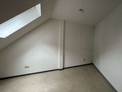 Foto - Wohnung zum Mieten in Betzdorf 230,00 € 27.55 m²