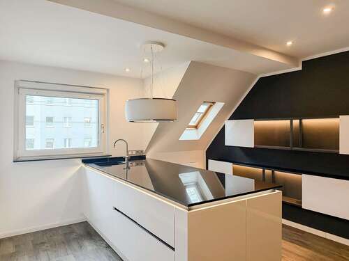 Foto - Wohnung zum Mieten in Düsseldorf Unterrath 1.450,00 € 95 m²