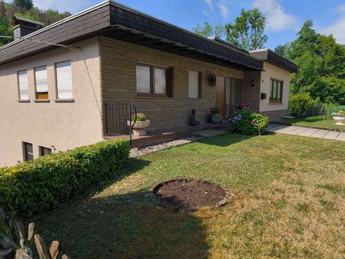 Foto - Haus zum Kaufen in Fischbach 329.000,00 € 300 m²