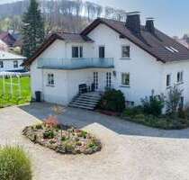 Haus zum Kaufen in Bad Driburg Neuenheerse 369.000,00 € 332.93 m² - Bad Driburg / Neuenheerse