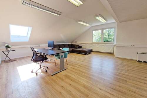 Foto - Büro in Taufkirchen 1.632,00 € 272 m²