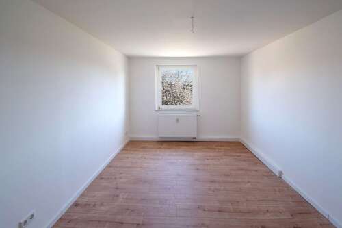 Foto - Wohnung zum Mieten in Borna 603,00 € 67 m²