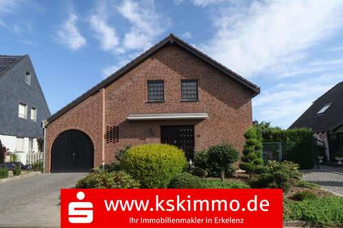 Foto - Haus zum Kaufen in Erkelenz 359.000,00 € 111 m²