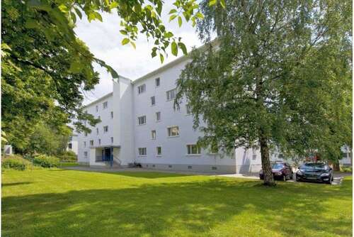 Foto - Wohnung zum Mieten in Plauen 238,16 € 27.92 m²