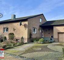 Haus zum Kaufen in Emmerich 395.000,00 € 217 m²