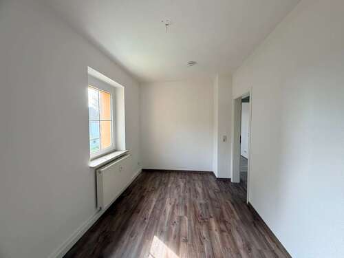 Foto - Wohnung zum Mieten in Bernsdorf 349,00 € 64 m²