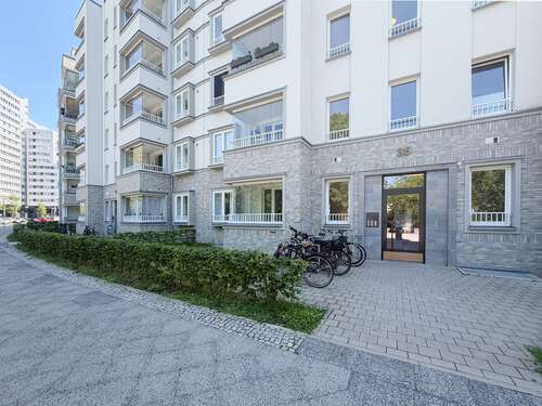 Foto - Wohnung zum Mieten in Berlin 2.105,77 € 110.83 m²