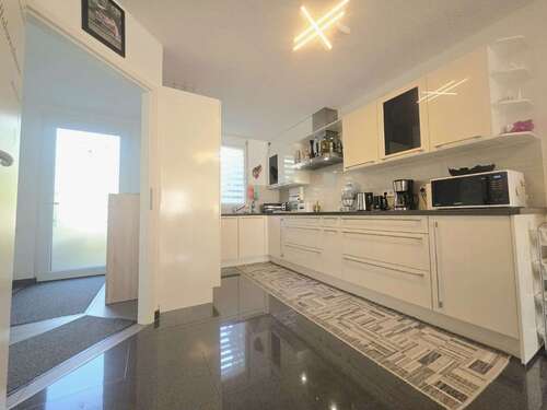 Foto - Haus zum Mieten in Grenzach-Wyhlen 1.900,00 € 141 m²