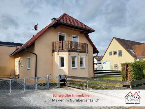 Foto - Haus zum Mieten in Röthenbach 1.680,00 € 122 m²