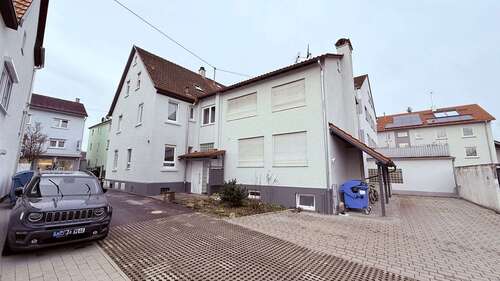 Foto - Haus zum Kaufen in Reutlingen 899.000,00 € 324 m²