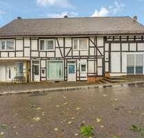 Haus zum Kaufen in Bad Emstal 170.000,00 € 245 m²