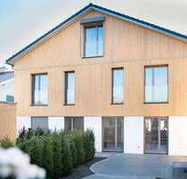 Haus zum Mieten in Holzkirchen 2.980,00 € 155 m²