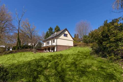 Foto - Haus zum Kaufen in Hofheim 869.000,00 € 141.44 m²