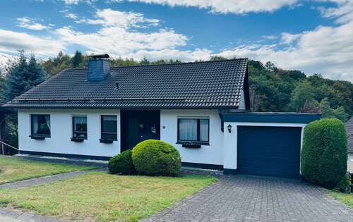 Foto - Haus zum Kaufen in Reichshof 240.000,00 € 152 m²