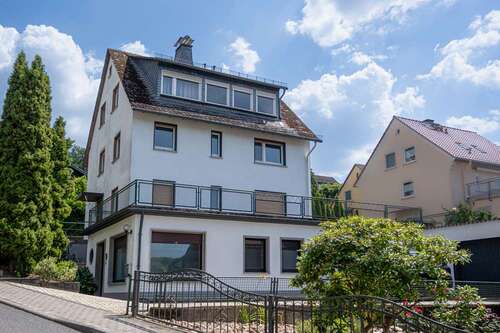 Foto - Haus zum Kaufen in Bad Schwalbach 325.000,00 € 265 m²
