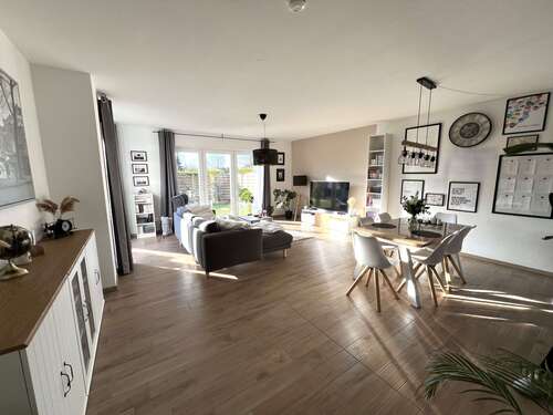 Foto - Wohnung zum Mieten in Leer 995,00 € 97.96 m²