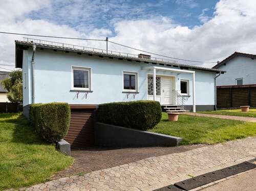 Foto - Haus zum Kaufen in Freisen 265.000,00 € 148 m²