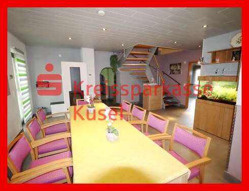 Foto - Haus zum Kaufen in Altenkirchen 489.000,00 € 563.73 m²