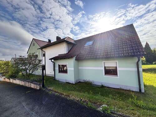 Foto - Haus zum Kaufen in Nürnberg 525.000,00 € 246.81 m²