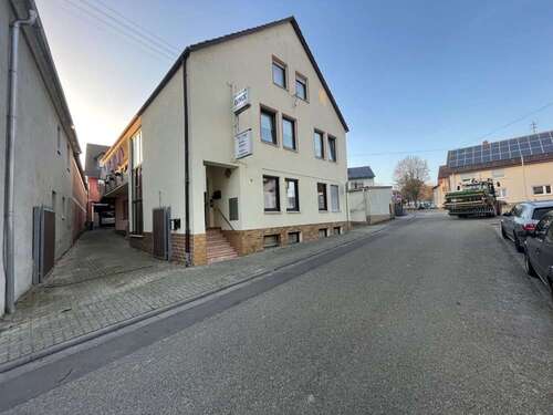 Foto - Haus zum Kaufen in Essingen 899.000,00 € 618 m²