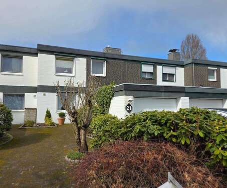 Foto - Haus zum Kaufen in Kölln-Reisiek 327.000,00 € 127 m²