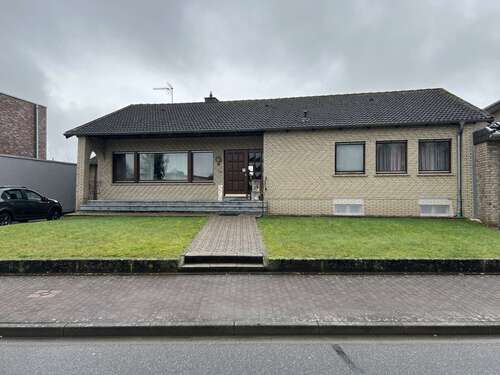 Foto - Haus zum Mieten in Heinsberg 1.050,00 € 130 m²