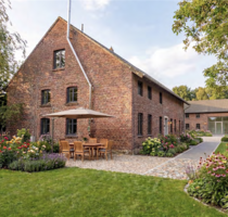 Haus zum Kaufen in Tönisvorst 670.000,00 € 400 m²