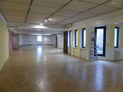 Foto - Büro in Karlsruhe 2.600,00 € 330 m²