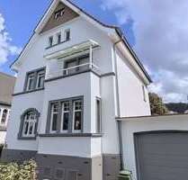 Haus zum Mieten in Seeheim-Jugenheim 2.530,00 € 220 m²