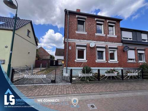 Foto - Haus zum Kaufen in Bittkau 94.000,00 € 117.2 m²