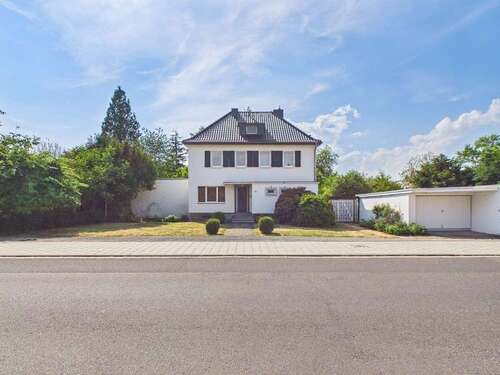 Foto - Haus zum Mieten in Düren 1.350,00 € 185 m²