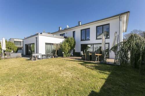 Foto - Haus zum Kaufen in Ulm Böfingen 1.785.000,00 € 364.33 m²