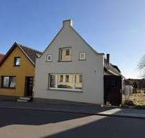 Haus zum Kaufen in Bergen auf Rügen 173.000,00 € 175.55 m²