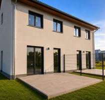 Haus zum Mieten in Ludwigsfelde 2.390,00 € 145.25 m²