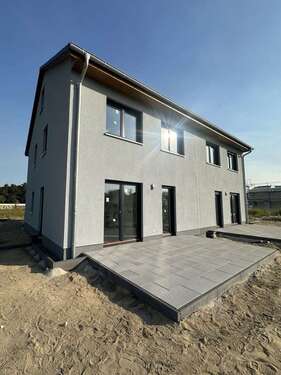 Foto - Haus zum Mieten in Ludwigsfelde 2.390,00 € 145.25 m²