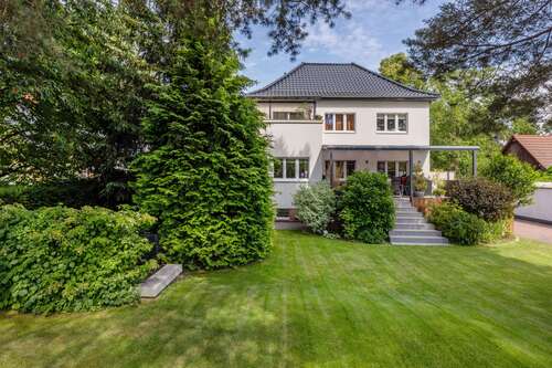 Foto - Haus zum Kaufen in Falkensee 970.000,00 € 228 m²