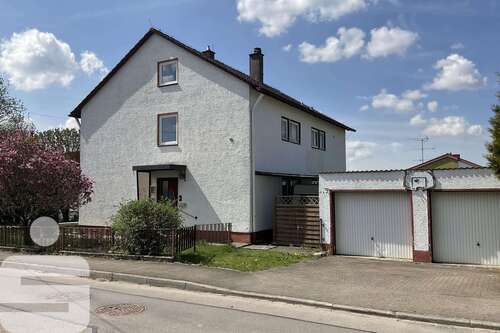 Foto - Haus zum Kaufen in Weißenhorn 389.000,00 € 216 m²