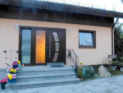 Foto - Haus zum Mieten in Burglengenfeld 1.200,00 € 180 m²