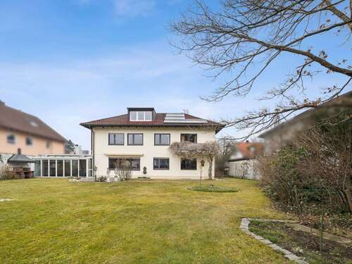 Foto - Haus zum Kaufen in München 1.840.000,00 € 277 m²