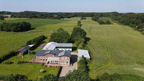 Foto - Haus zum Kaufen in Hürup 985.000,00 € 261 m²