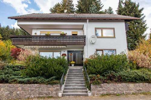 Foto - Haus zum Kaufen in Friedenweiler 650.000,00 € 260 m²