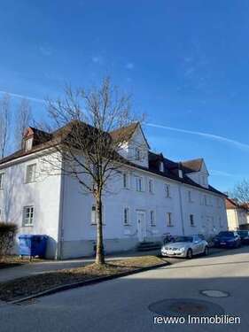 Foto - Wohnung zum Mieten in Burghausen 700,00 € 75 m²