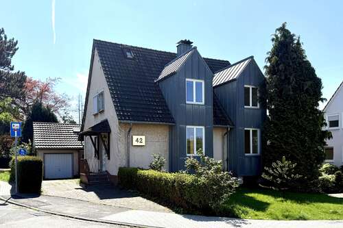 Foto - Haus zum Mieten in Troisdorf 2.950,00 € 228 m²