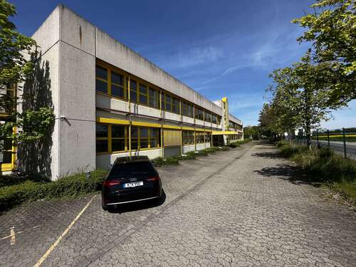 Foto - Büro in Neuss 300,00 € 40 m² - 300,00 EUR Kaltmiete, ca.  40,00 m²